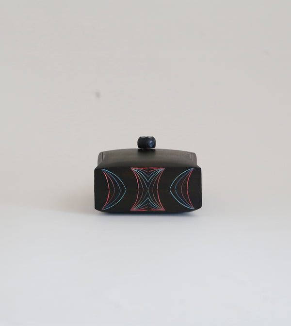 樹の鞄 Urushi shell &